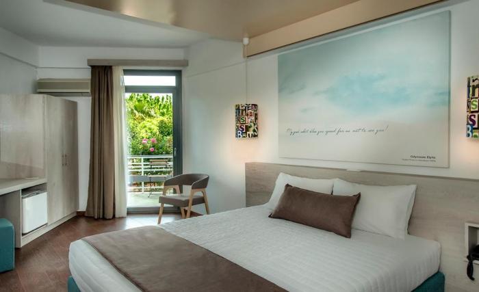 The Grove Seaside Hotel Drepano  Kamer foto