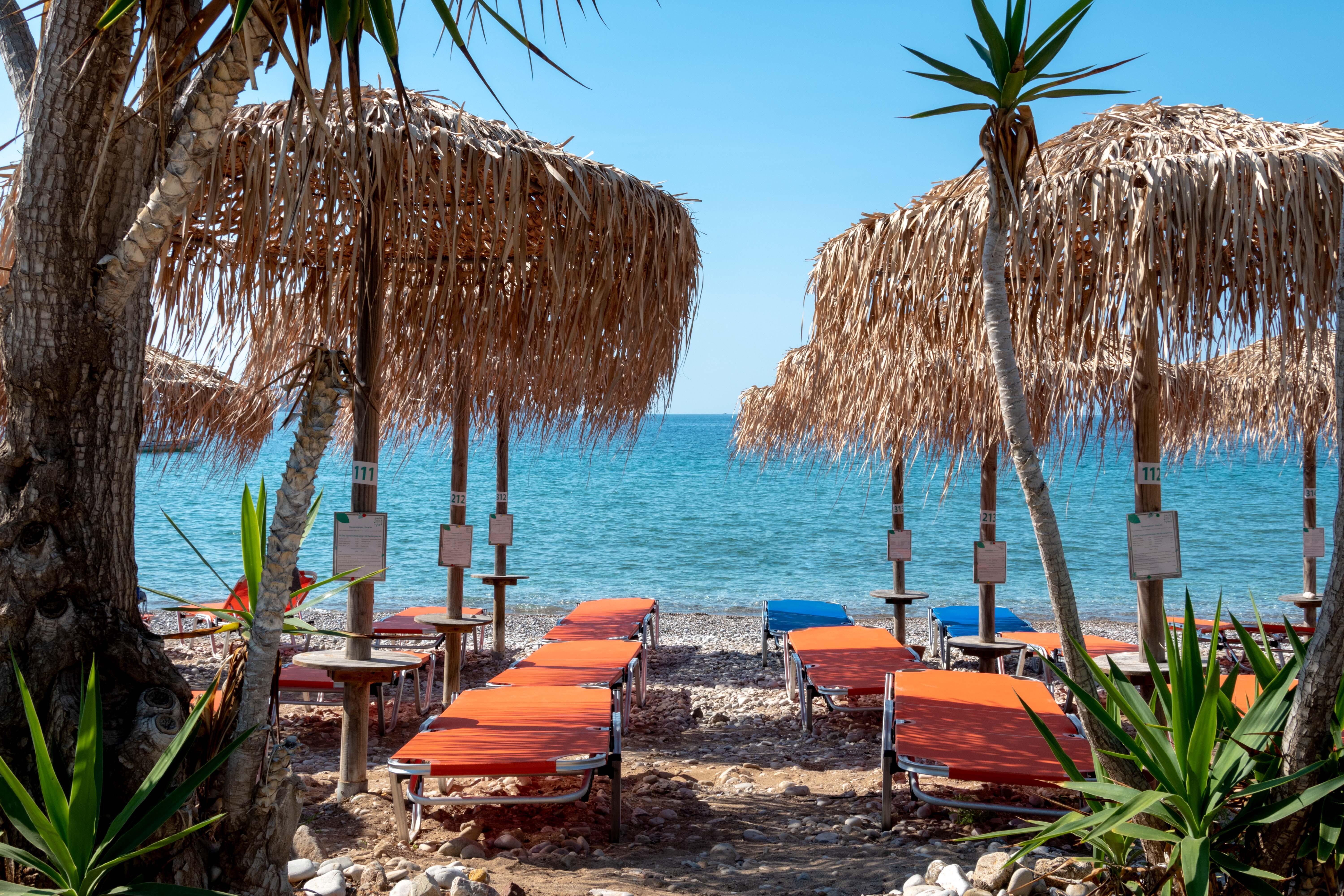 The Grove Seaside Hotel Drepano Buitenkant foto
